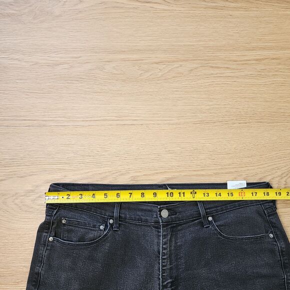 Levis 505 Denim Jeans womens 32 Straight Leg Black Faded Rockstar Grunge 36x32 - Picture 5 of 12